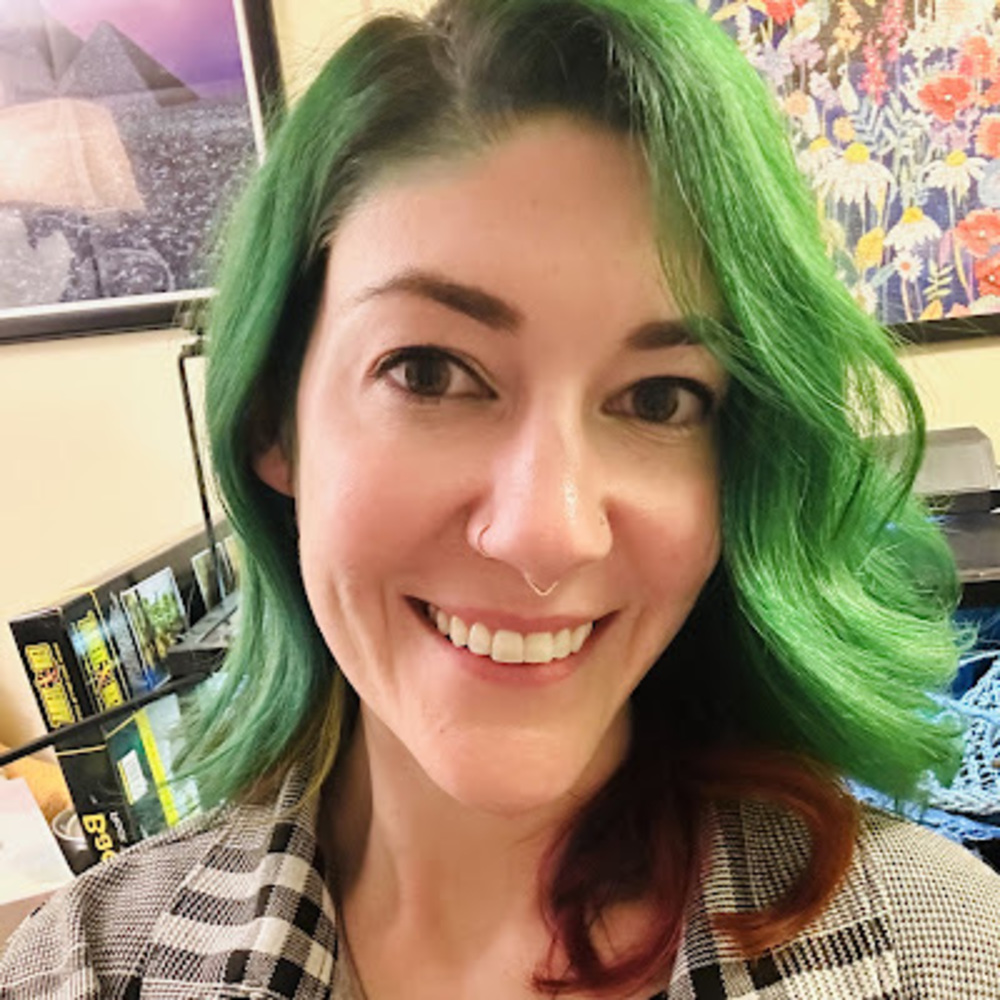 Meet your Posher, Danielle